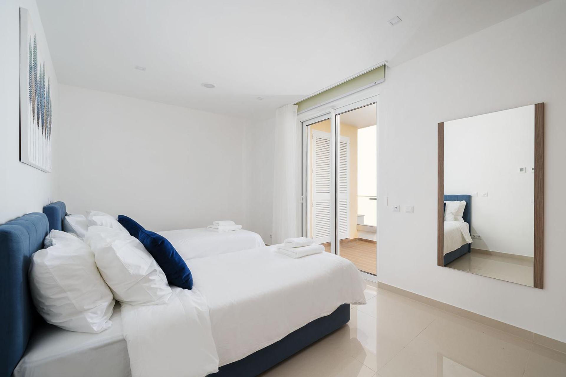 Marina View 11 With Pool By Homing Apartment *