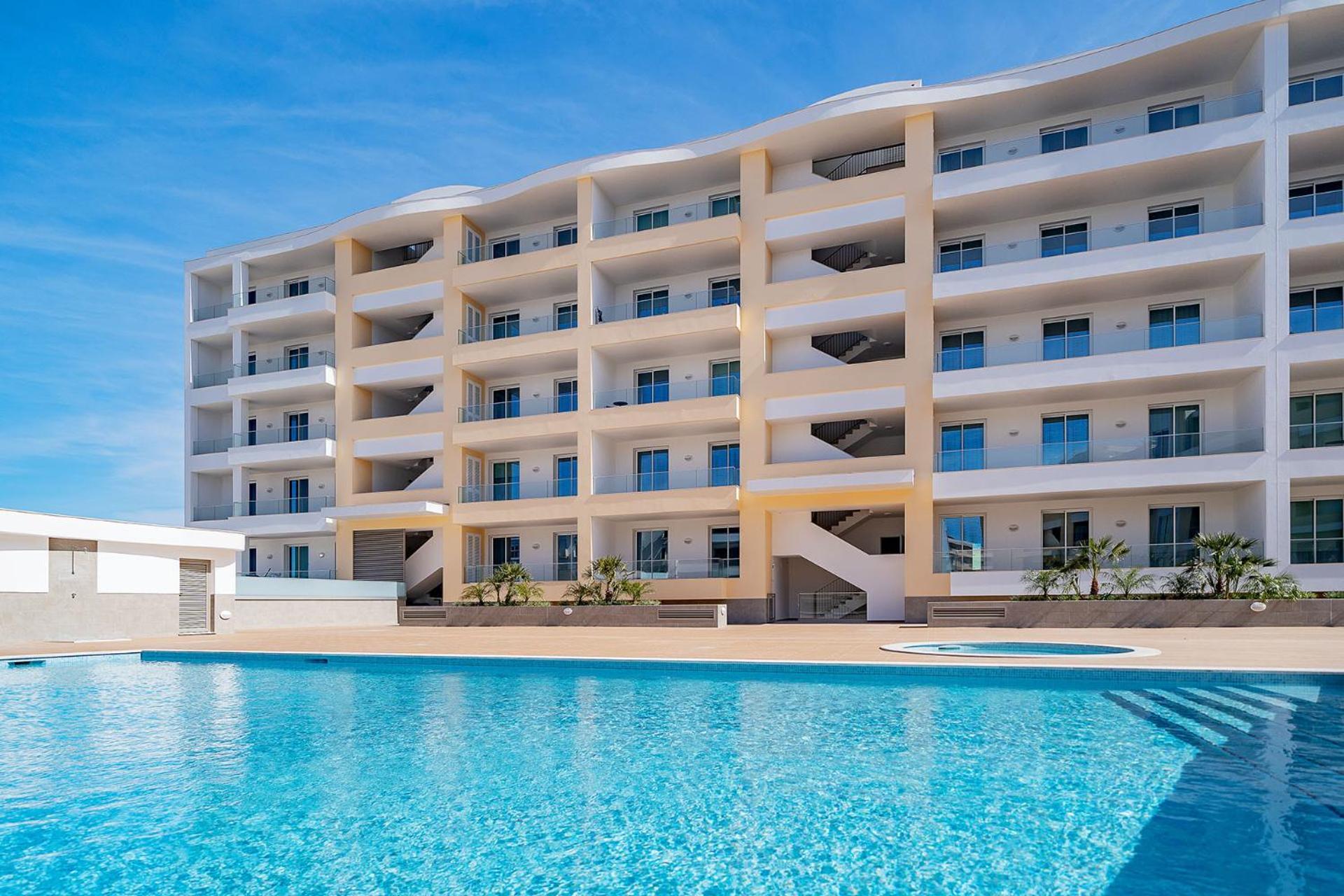 Marina View 11 With Pool By Homing * Lagos